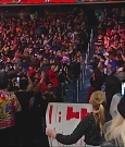 WWE_Monday_Night_Raw_2022_12_05_720p_HDTV_x264-NWCHD_mp4_001747941.jpg