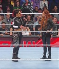 WWE_Monday_Night_Raw_2022_12_05_720p_HDTV_x264-NWCHD_mp4_001892886.jpg