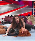 WWE_Monday_Night_Raw_2022_12_05_720p_HDTV_x264-NWCHD_mp4_007335253.jpg