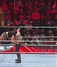 WWE_Monday_Night_Raw_2022_12_05_720p_HDTV_x264-NWCHD_mp4_007425743.jpg