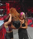 WWE_Monday_Night_Raw_2022_12_05_720p_HDTV_x264-NWCHD_mp4_007543461.jpg