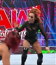 WWE_Monday_Night_Raw_2022_12_19_720p_HDTV_x264-NWCHD_mp4_005898697.jpg