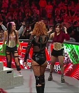 WWE_Monday_Night_Raw_2022_12_19_720p_HDTV_x264-NWCHD_mp4_005977175.jpg