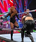 WWE_Monday_Night_Raw_2022_12_19_720p_HDTV_x264-NWCHD_mp4_005989588.jpg