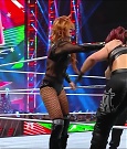 WWE_Monday_Night_Raw_2022_12_19_720p_HDTV_x264-NWCHD_mp4_005990388.jpg
