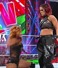 WWE_Monday_Night_Raw_2022_12_19_720p_HDTV_x264-NWCHD_mp4_006051950.jpg