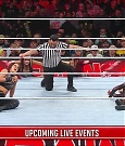 WWE_Monday_Night_Raw_2022_12_19_720p_HDTV_x264-NWCHD_mp4_006078777.jpg