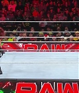 WWE_Monday_Night_Raw_2022_12_19_720p_HDTV_x264-NWCHD_mp4_006119051~0.jpg