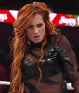 WWE_Monday_Night_Raw_2022_12_19_720p_HDTV_x264-NWCHD_mp4_006163095.jpg