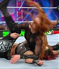 WWE_Monday_Night_Raw_2022_12_19_720p_HDTV_x264-NWCHD_mp4_006241573.jpg