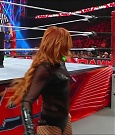 WWE_Monday_Night_Raw_2022_12_19_720p_HDTV_x264-NWCHD_mp4_006419351.jpg