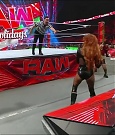 WWE_Monday_Night_Raw_2022_12_19_720p_HDTV_x264-NWCHD_mp4_006423755.jpg