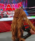 WWE_Monday_Night_Raw_2022_12_19_720p_HDTV_x264-NWCHD_mp4_006426558.jpg