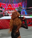 WWE_Monday_Night_Raw_2022_12_19_720p_HDTV_x264-NWCHD_mp4_006427359.jpg