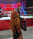 WWE_Monday_Night_Raw_2022_12_19_720p_HDTV_x264-NWCHD_mp4_006427759.jpg