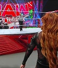 WWE_Monday_Night_Raw_2022_12_19_720p_HDTV_x264-NWCHD_mp4_006430562.jpg