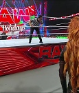 WWE_Monday_Night_Raw_2022_12_19_720p_HDTV_x264-NWCHD_mp4_006431763.jpg