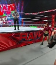 WWE_Monday_Night_Raw_2022_12_19_720p_HDTV_x264-NWCHD_mp4_006433365.jpg