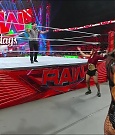 WWE_Monday_Night_Raw_2022_12_19_720p_HDTV_x264-NWCHD_mp4_006433765.jpg