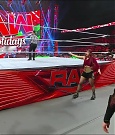 WWE_Monday_Night_Raw_2022_12_19_720p_HDTV_x264-NWCHD_mp4_006435367.jpg