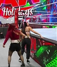 WWE_Monday_Night_Raw_2022_12_19_720p_HDTV_x264-NWCHD_mp4_006445377.jpg