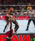 WWE_Monday_Night_Raw_2022_12_19_720p_HDTV_x264-NWCHD_mp4_006449381.jpg