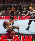 WWE_Monday_Night_Raw_2022_12_19_720p_HDTV_x264-NWCHD_mp4_006449781.jpg