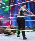 WWE_Monday_Night_Raw_2022_12_19_720p_HDTV_x264-NWCHD_mp4_006455387.jpg