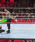 WWE_Monday_Night_Raw_2022_12_19_720p_HDTV_x264-NWCHD_mp4_006458990.jpg
