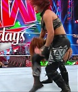 WWE_Monday_Night_Raw_2022_12_19_720p_HDTV_x264-NWCHD_mp4_006463795.jpg