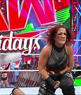 WWE_Monday_Night_Raw_2022_12_19_720p_HDTV_x264-NWCHD_mp4_006470602.jpg