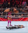 WWE_Monday_Night_Raw_2023_02_13_720p_HDTV_x264-NWCHD_mp4_008240403.jpg