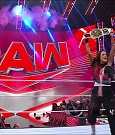 WWE_Monday_Night_Raw_2023_02_27_720p_HDTV_x264-NWCHD_mp4_007521626.jpg