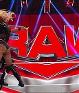 WWE_Monday_Night_Raw_2023_04_10_720p_HDTV_x264-NWCHD_mp4_002466551.jpg