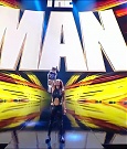 WWE_Friday_Night_SmackDown_2021_09_03_720p_HDTV_x264-NWCHD_mp4_001000466.jpg