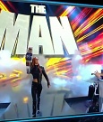 WWE_Friday_Night_SmackDown_2021_09_24_1080p_HDTV_x264-NWCHD_mp4_000080013.jpg