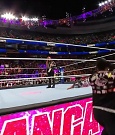 WWE_Friday_Night_SmackDown_2021_09_24_1080p_HDTV_x264-NWCHD_mp4_000474106.jpg