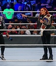WWE_Friday_Night_SmackDown_2021_09_24_1080p_HDTV_x264-NWCHD_mp4_000565898.jpg