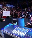 WWE_Friday_Night_SmackDown_2021_10_01_720p_HDTV_x264-NWCHD_mp4_004342545.jpg