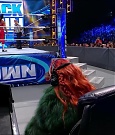 WWE_Friday_Night_SmackDown_2021_10_01_720p_HDTV_x264-NWCHD_mp4_004435739.jpg