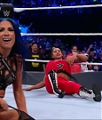 WWE_Friday_Night_SmackDown_2021_10_01_720p_HDTV_x264-NWCHD_mp4_004950130.jpg