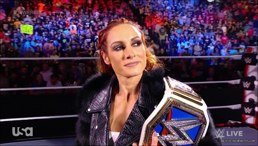 WWE_Monday_Night_Raw_2021_10_04_720p_HDTV_x264-NWCHD_mp4_000245245.jpg