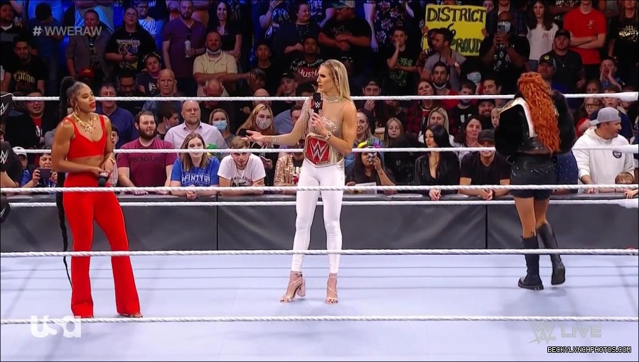 WWE_Monday_Night_Raw_2021_10_04_720p_HDTV_x264-NWCHD_mp4_000724056.jpg