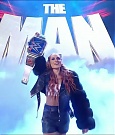 WWE_Monday_Night_Raw_2021_10_04_720p_HDTV_x264-NWCHD_mp4_000164197.jpg
