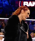 WWE_Monday_Night_Raw_2021_10_04_720p_HDTV_x264-NWCHD_mp4_000513846.jpg