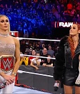 WWE_Monday_Night_Raw_2021_10_04_720p_HDTV_x264-NWCHD_mp4_000679211.jpg