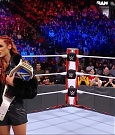 WWE_Monday_Night_Raw_2021_10_04_720p_HDTV_x264-NWCHD_mp4_000745077.jpg
