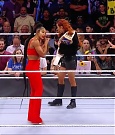WWE_Monday_Night_Raw_2021_10_04_720p_HDTV_x264-NWCHD_mp4_000787319.jpg