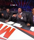 WWE_Monday_Night_Raw_2021_10_04_720p_HDTV_x264-NWCHD_mp4_006995291.jpg