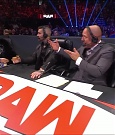 WWE_Monday_Night_Raw_2021_10_04_720p_HDTV_x264-NWCHD_mp4_006995991.jpg